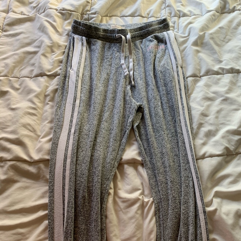 light grey hollister sweatpants